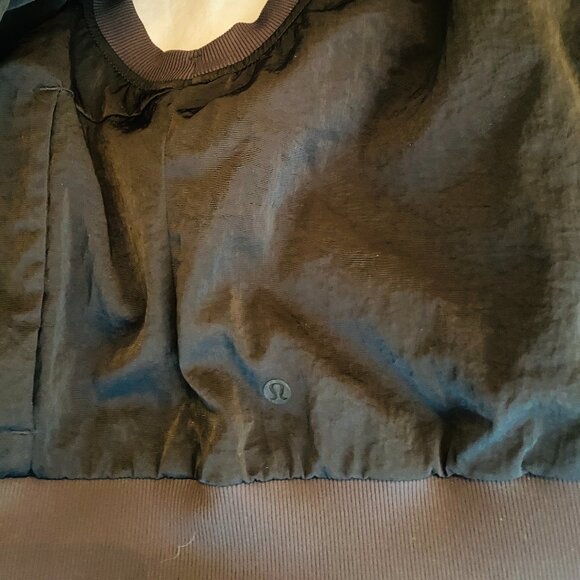 Lululemon Small Black Reversible Vest - Picture 3 of 7